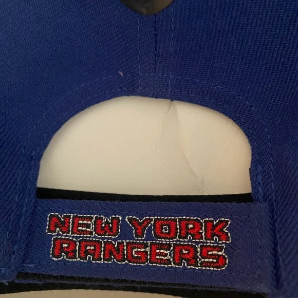 New York Rangers Adjustable Cap - Picture 6 of 15